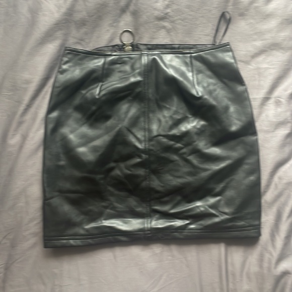 sequined skirt - Picture 2 of 3